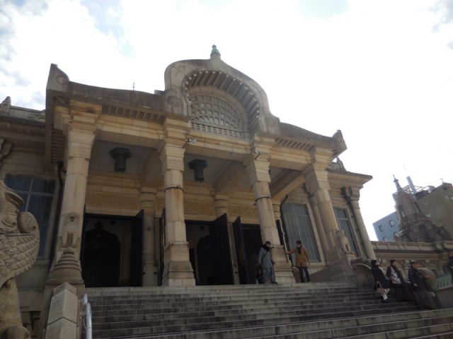 築地本願寺とオルガン